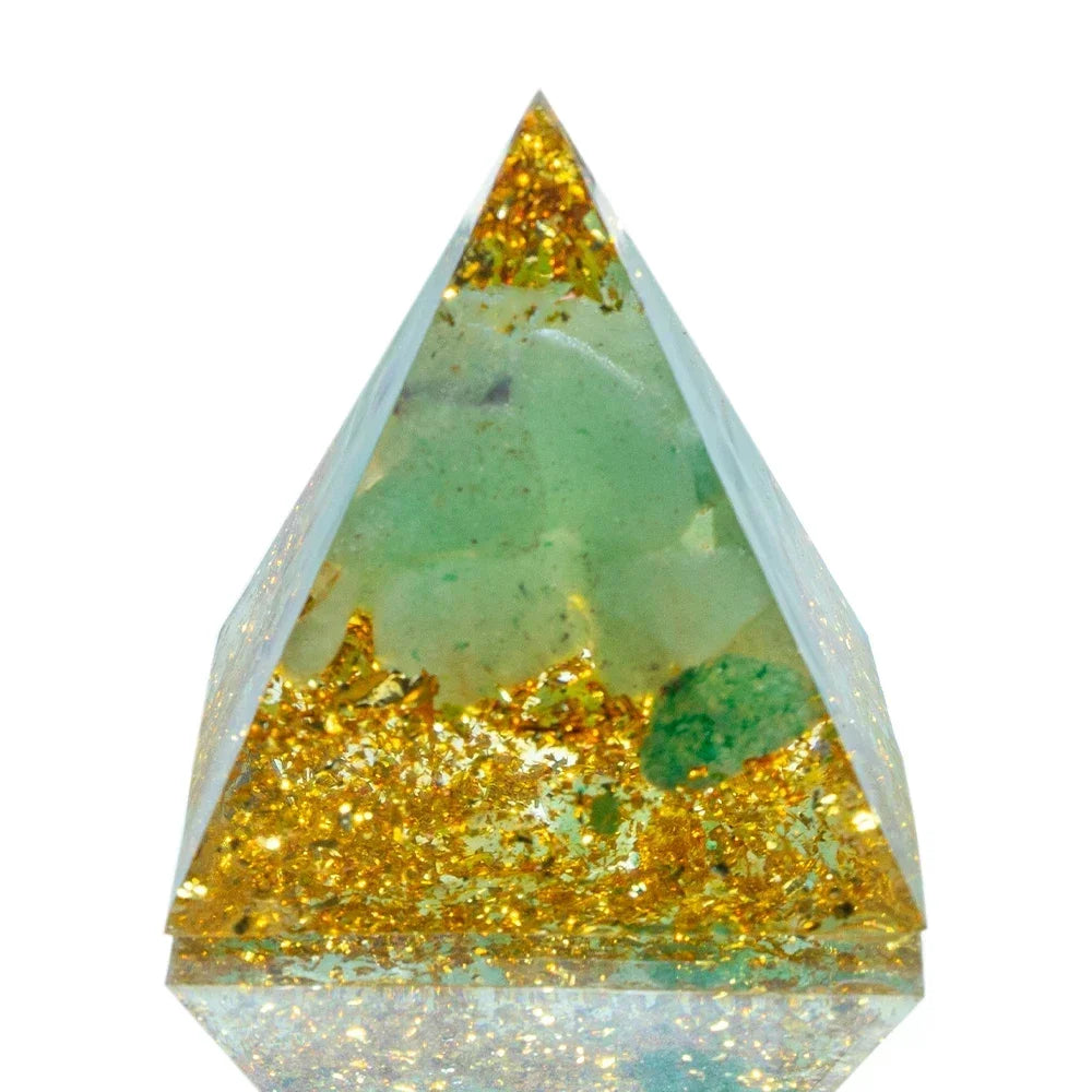 Natural Crystal Energy Pyramid – Quartz & Amethyst Reiki Generator for Chakra Healing & Meditation, 1.18in