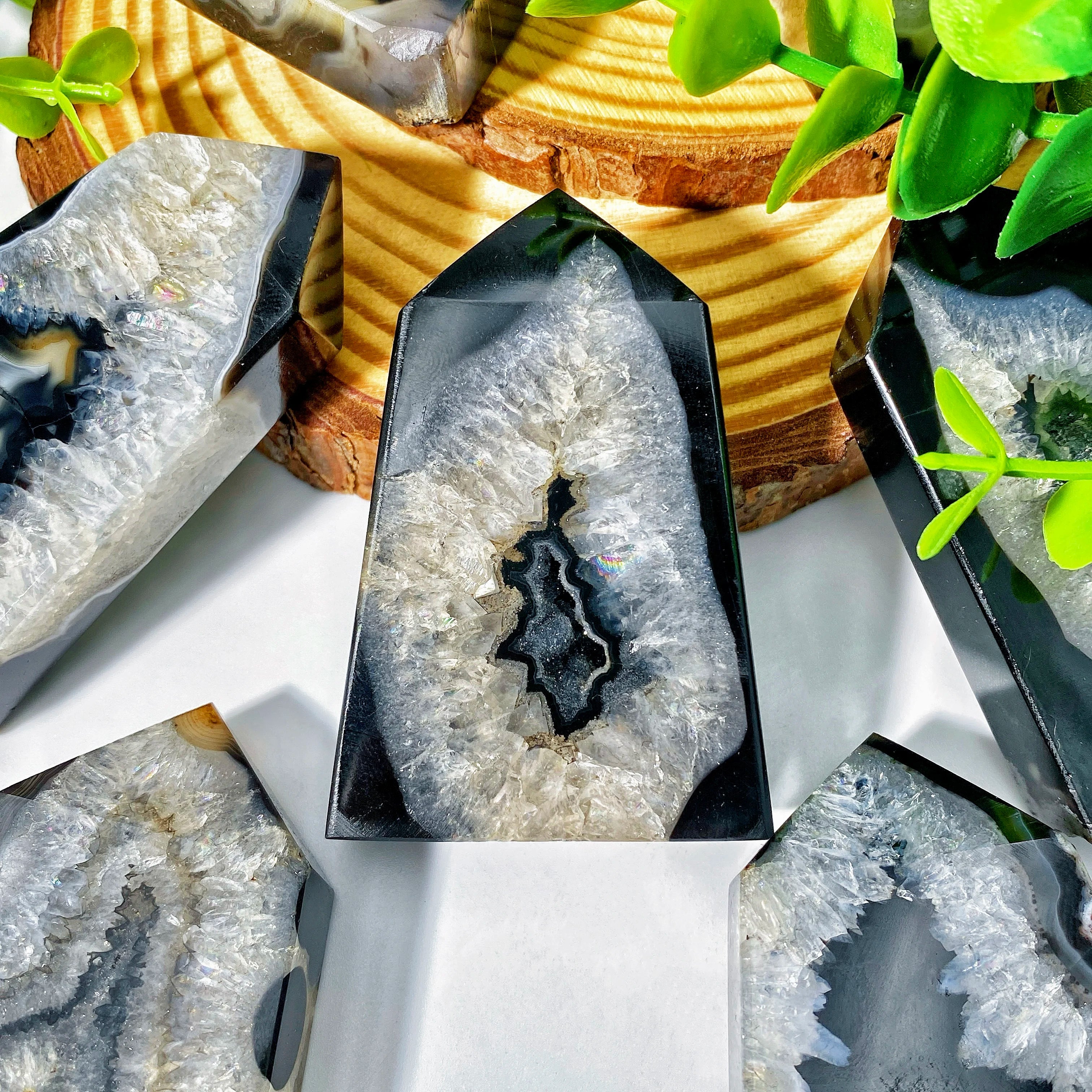 Natural Black Sardonyx Agate Geode Crystal Point – High-Quality Home Decoration & Gift