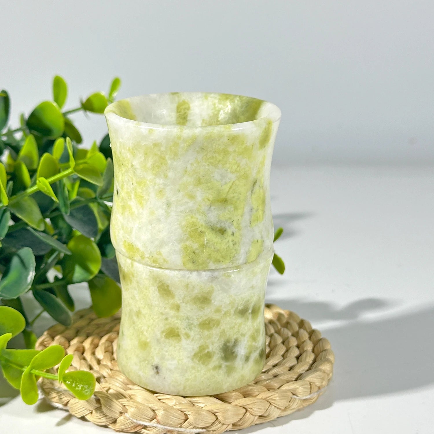 Natural Crystal Jade Bamboo Joint Cup – Carved Quartz Cauliflower Jade Bowl for Reiki & Home Decor