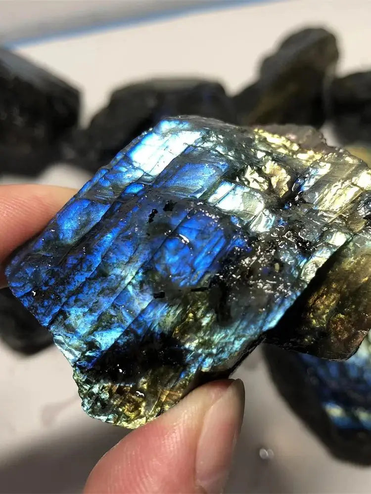 Natural Labradorite Raw Stone – Reiki Healing Mineral Specimen (20–200g)