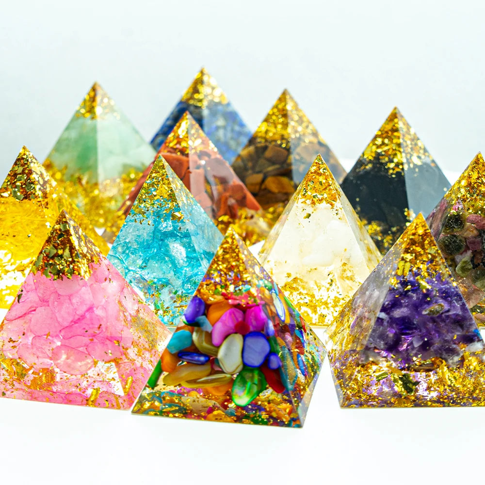 Natural Crystal Energy Pyramid – Quartz & Amethyst Reiki Generator for Chakra Healing & Meditation, 1.18in