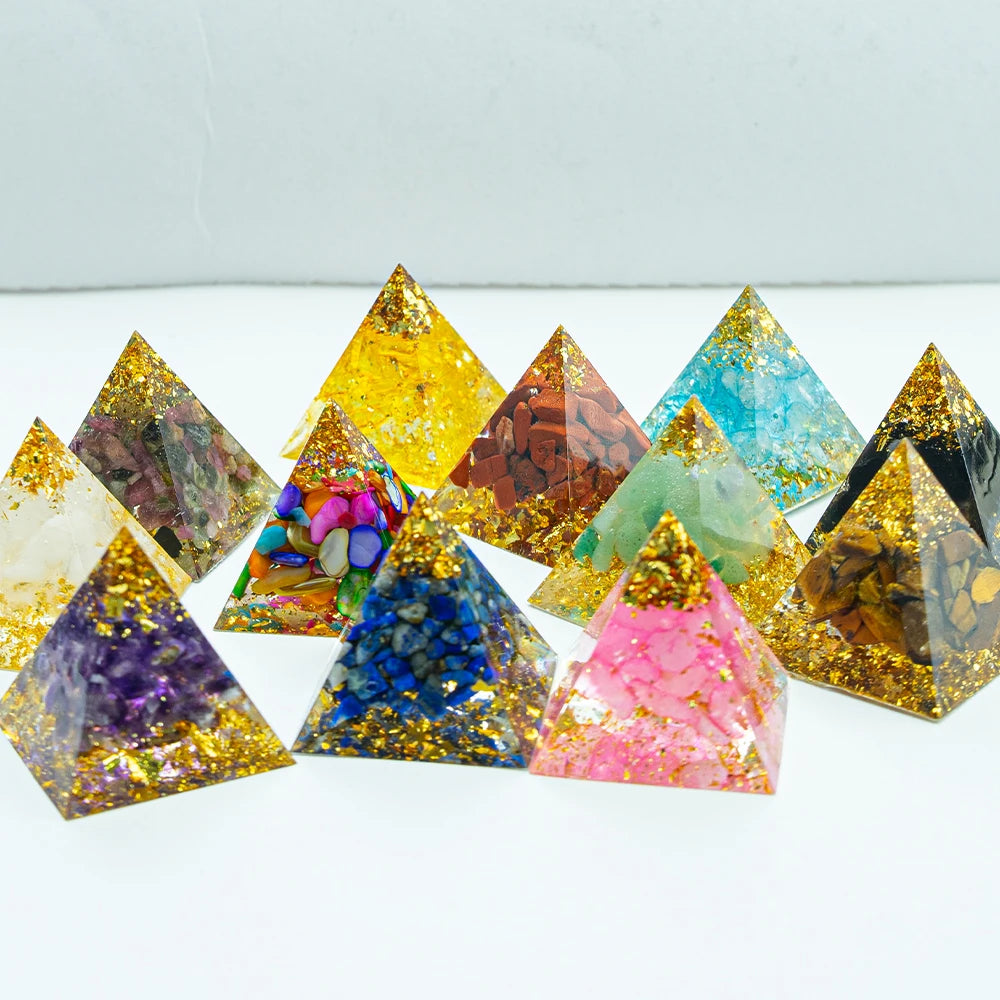 Natural Crystal Energy Pyramid – Quartz & Amethyst Reiki Generator for Chakra Healing & Meditation, 1.18in