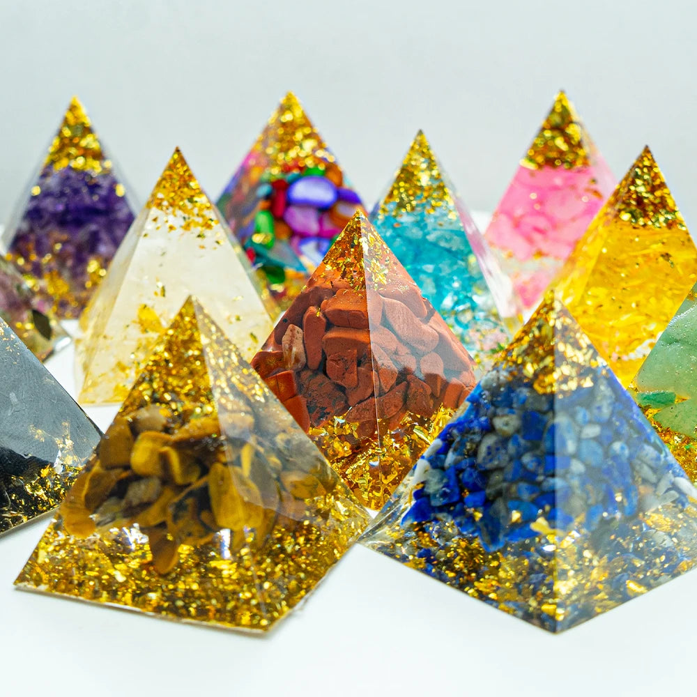 Natural Crystal Energy Pyramid – Quartz & Amethyst Reiki Generator for Chakra Healing & Meditation, 1.18in